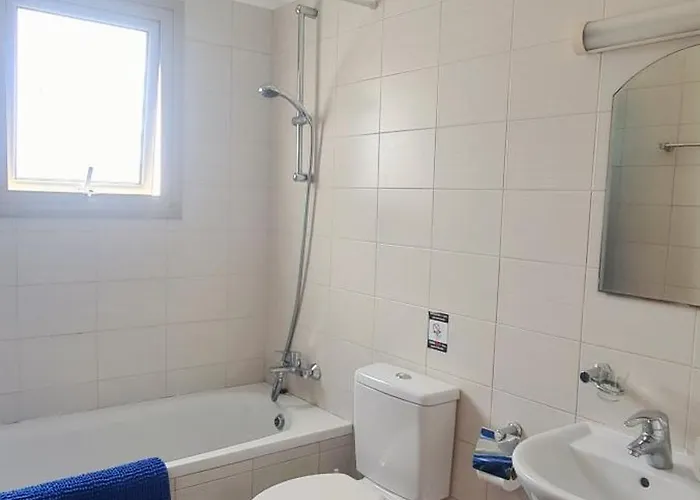 Daire Crystal Aptmnt Next To The